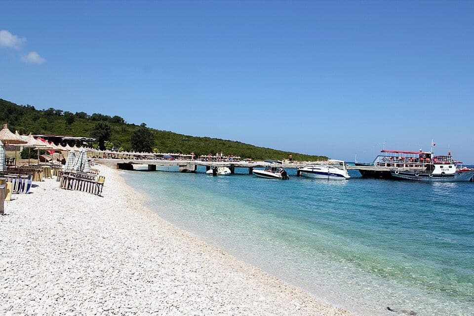 Gjiri i Shën Vasilit (St. Basil Bay)