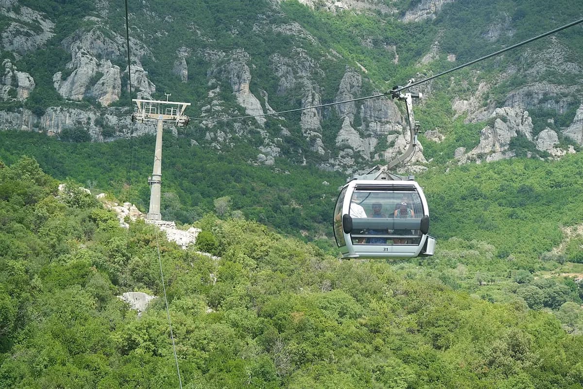 Dajti Ekspres cable car