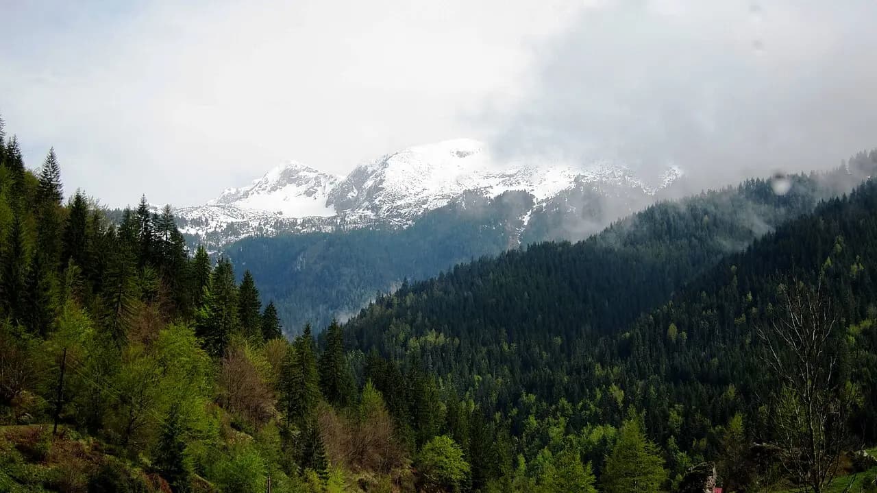 Blick von der Raduga-Schlicht auf die Albanischen Alpen, Kosovo