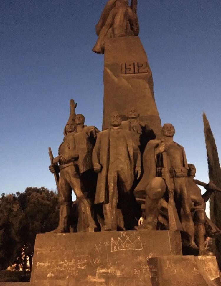 Independence Monument, Vlorë