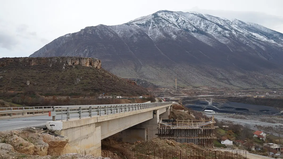 Rruga e Kombit bridges near Kukës, with snow on the mountains
